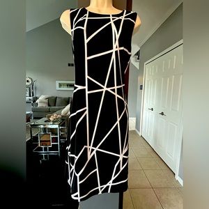 TOMMY HILFIGER - Black and White Sleeveless Dress Size 8